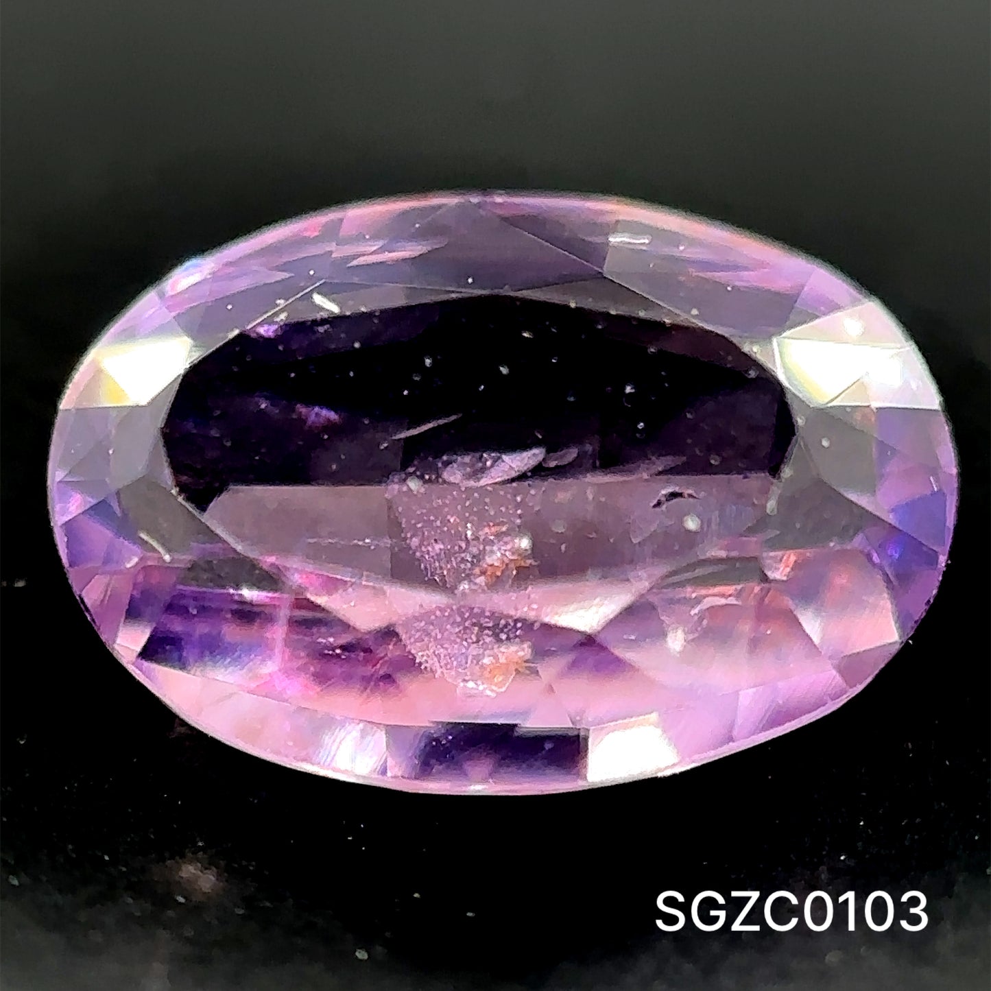 ZAFIRO CORTE OVAL 0.98 CTS