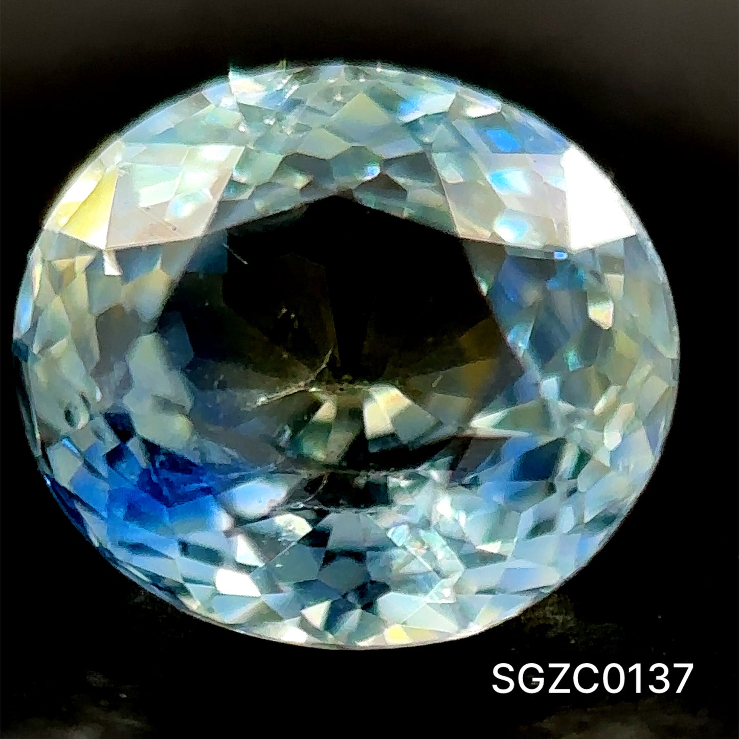 ZAFIRO CORTE OVAL 1.01 CTS