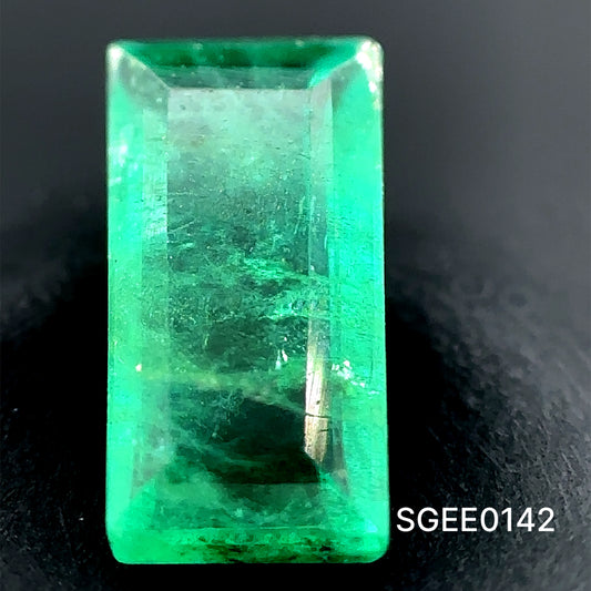 ESMERALDA CORTE BAGUETTE 0.735 CTS