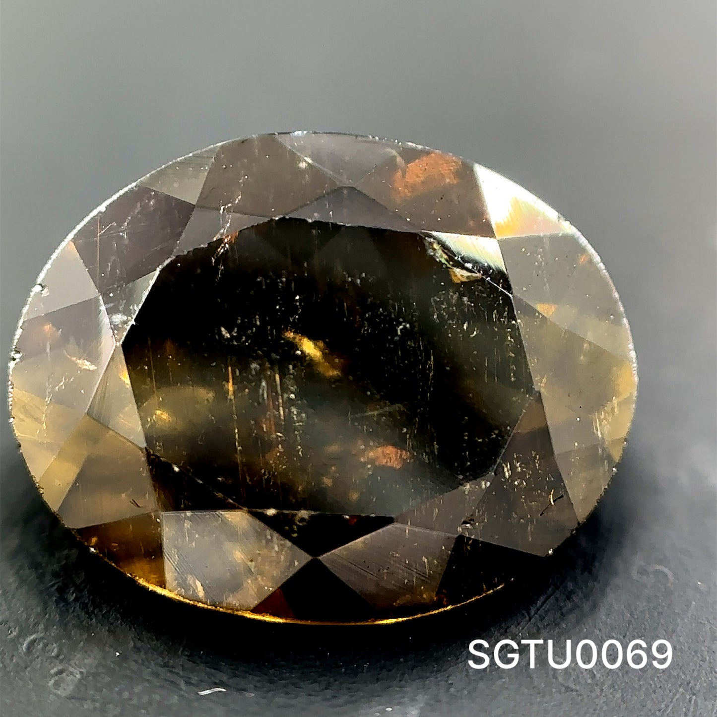 TURMALINA CORTE OVAL 2.84CT