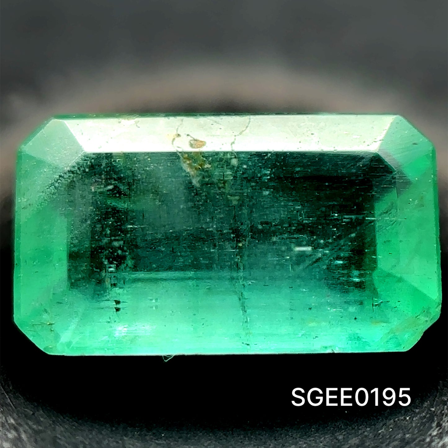 ESMERALDA CORTE ESMERALDA 0.835 CTS