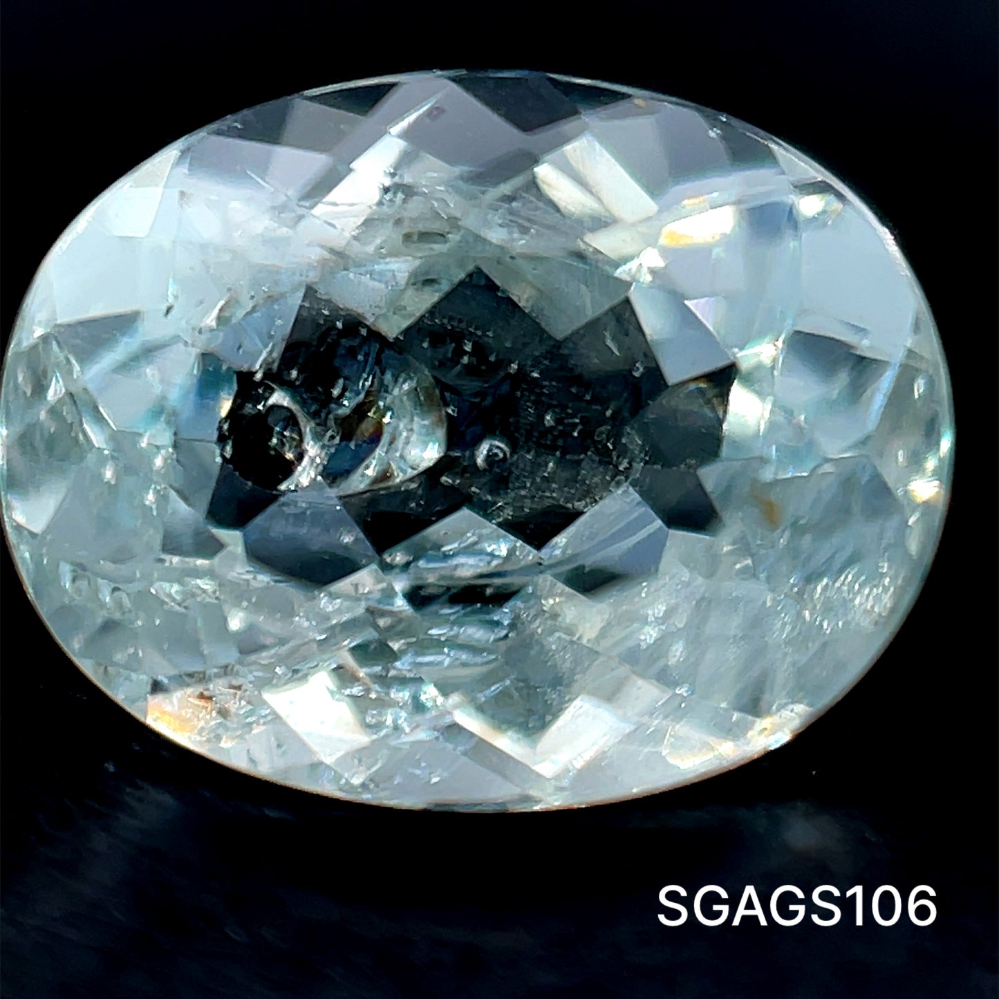 AGUAMARINA CORTE OVAL 2.665 CT