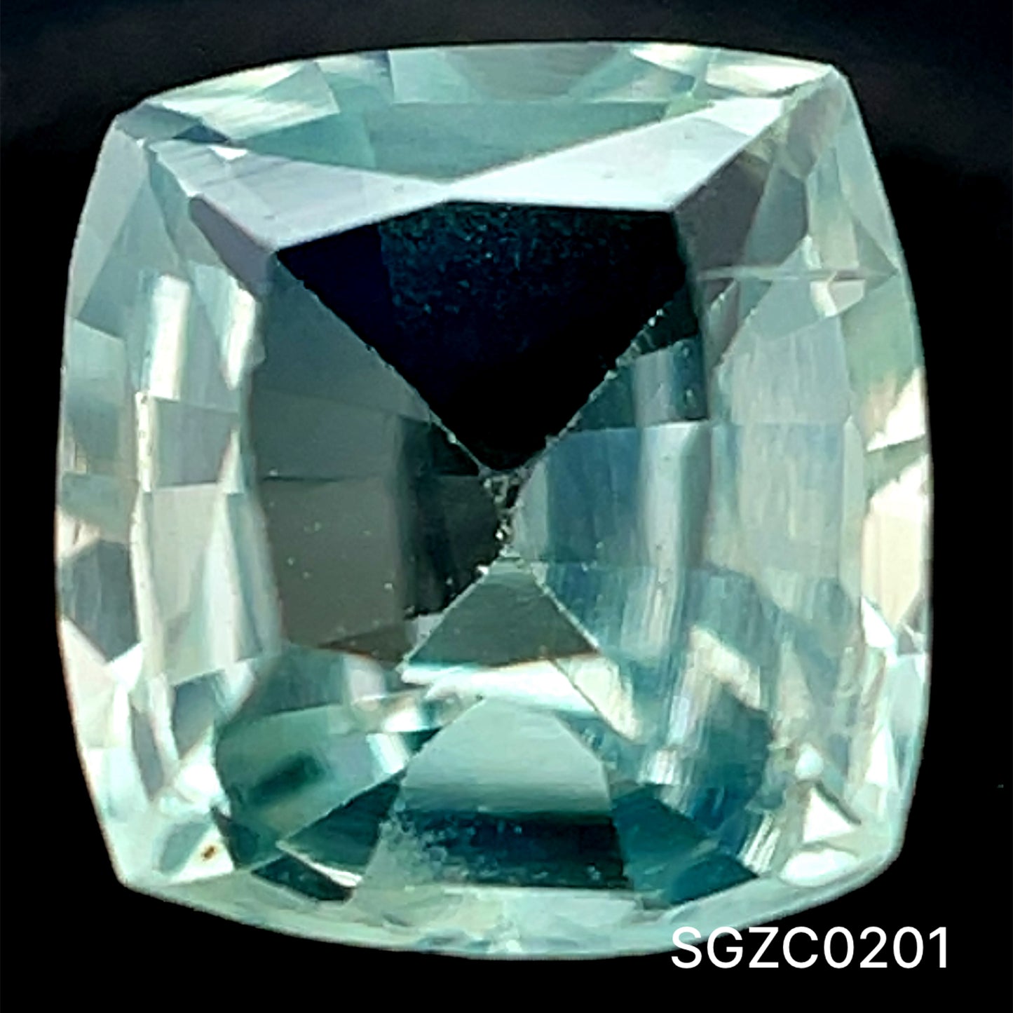 ZAFIRO CORTE CUSHION 0.73CT