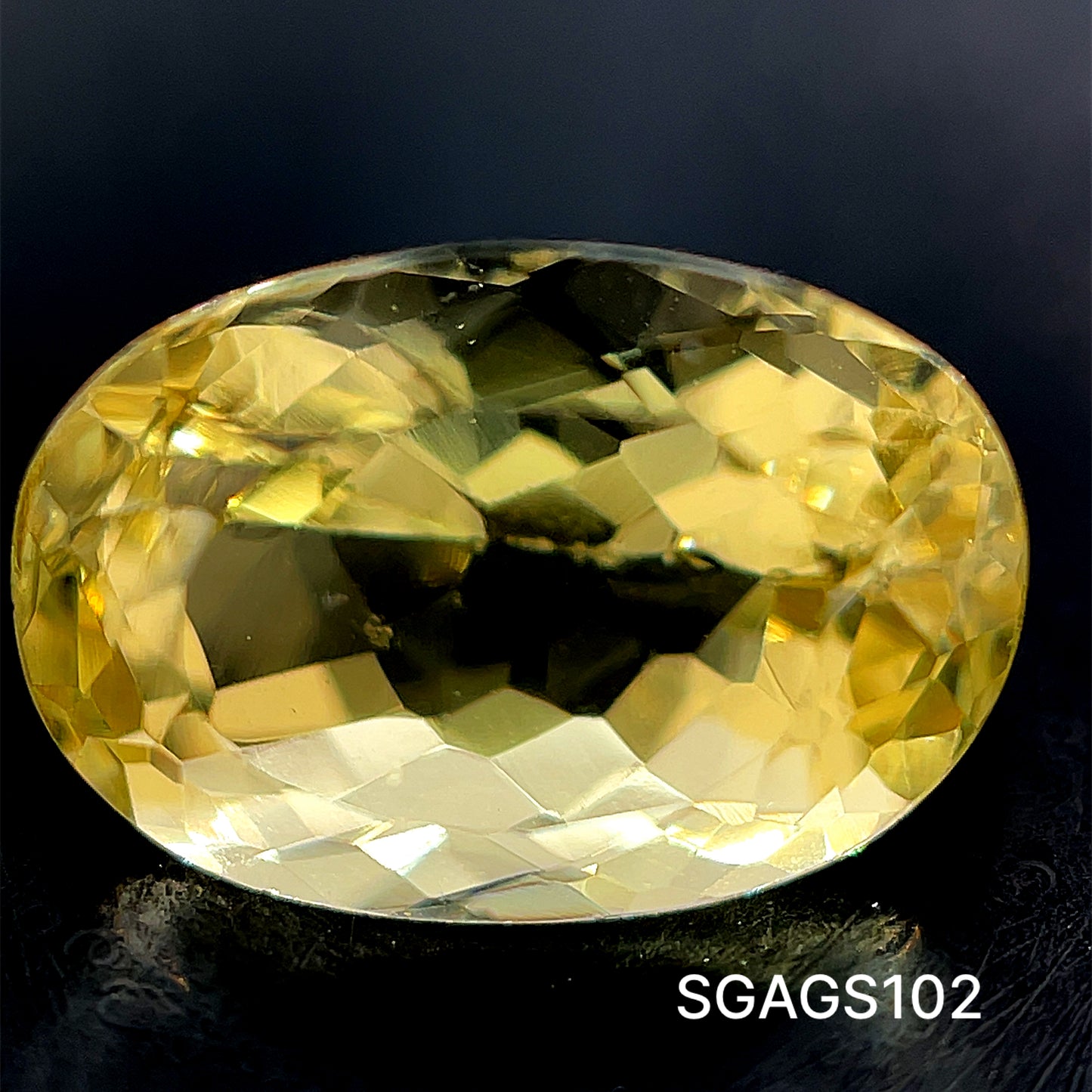 AGUAMARINA CORTE OVAL 3.615CT