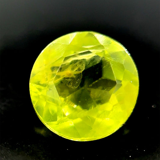 PERIDOTO NATURAL REDONDO 3.7 MM A 5 MM