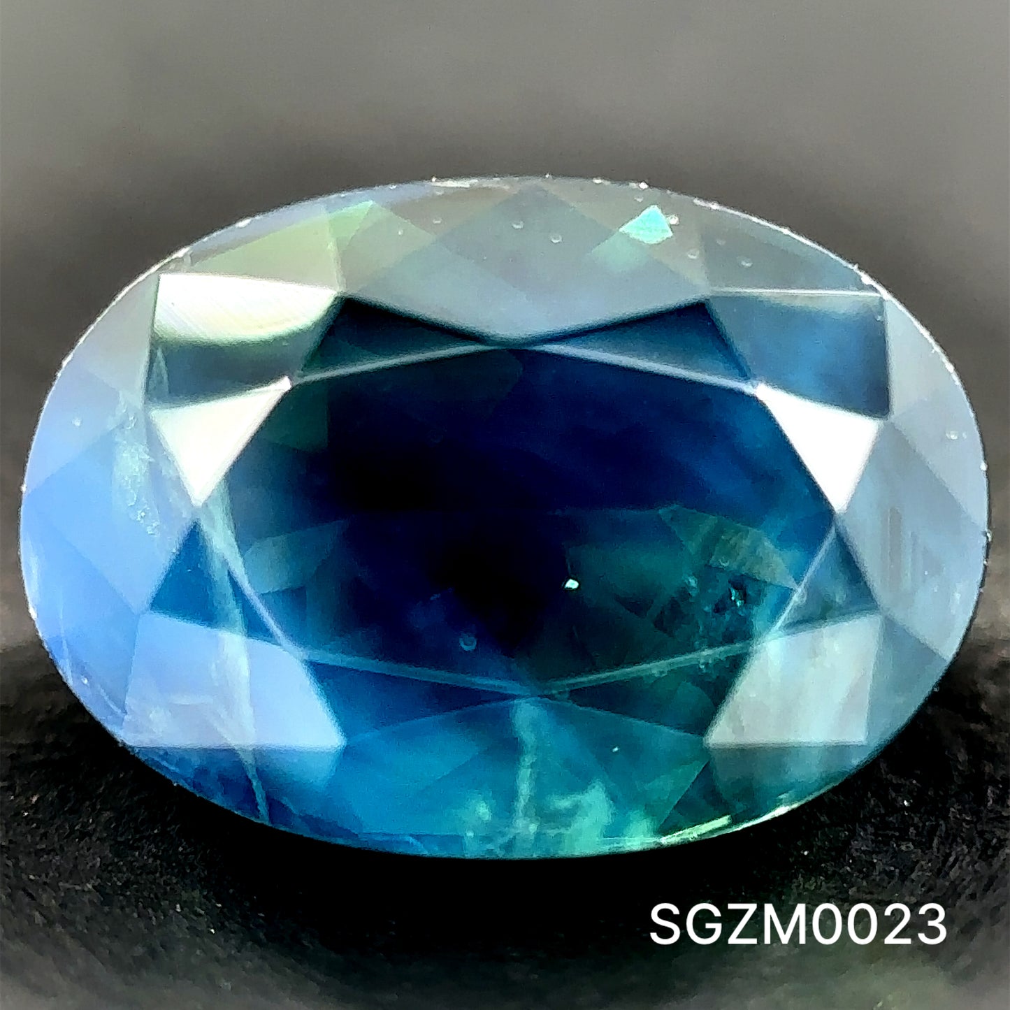 ZAFIRO CORTE OVAL 1.20CT