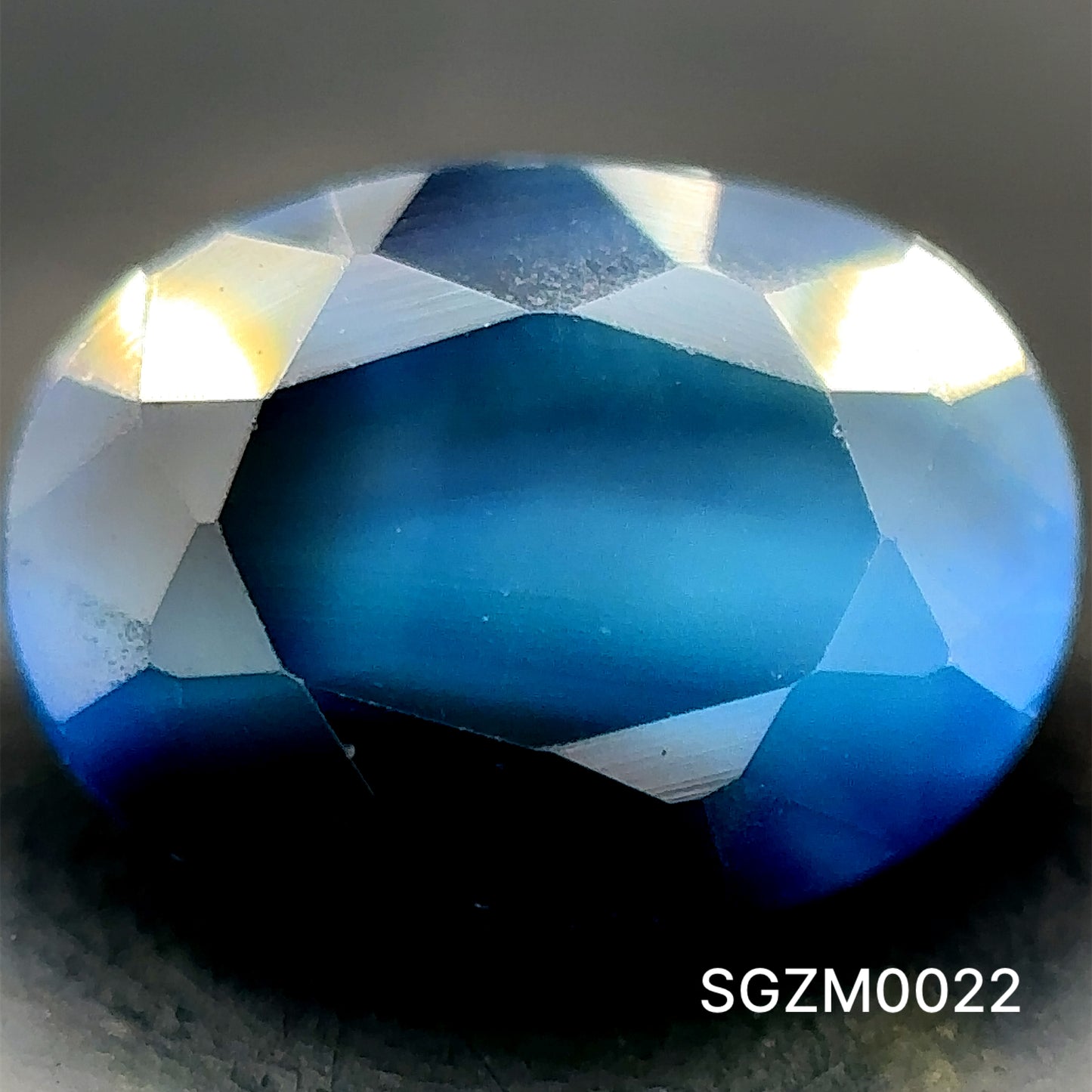 ZAFIRO CORTE OVAL 1.63CT