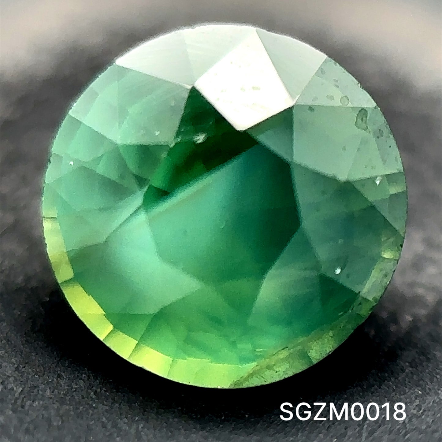 ZAFIRO CORTE REDONDO 0.49CT