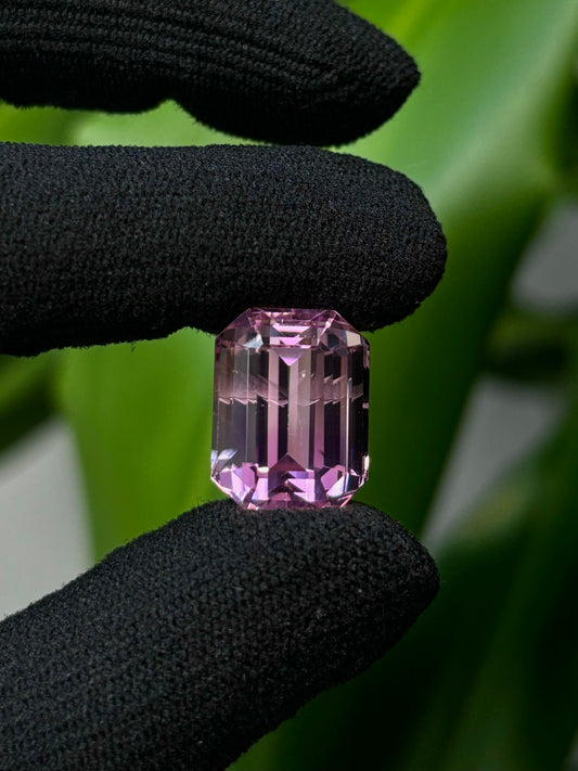 KUNZITA CORTE ESMERALDA 19.20 CT