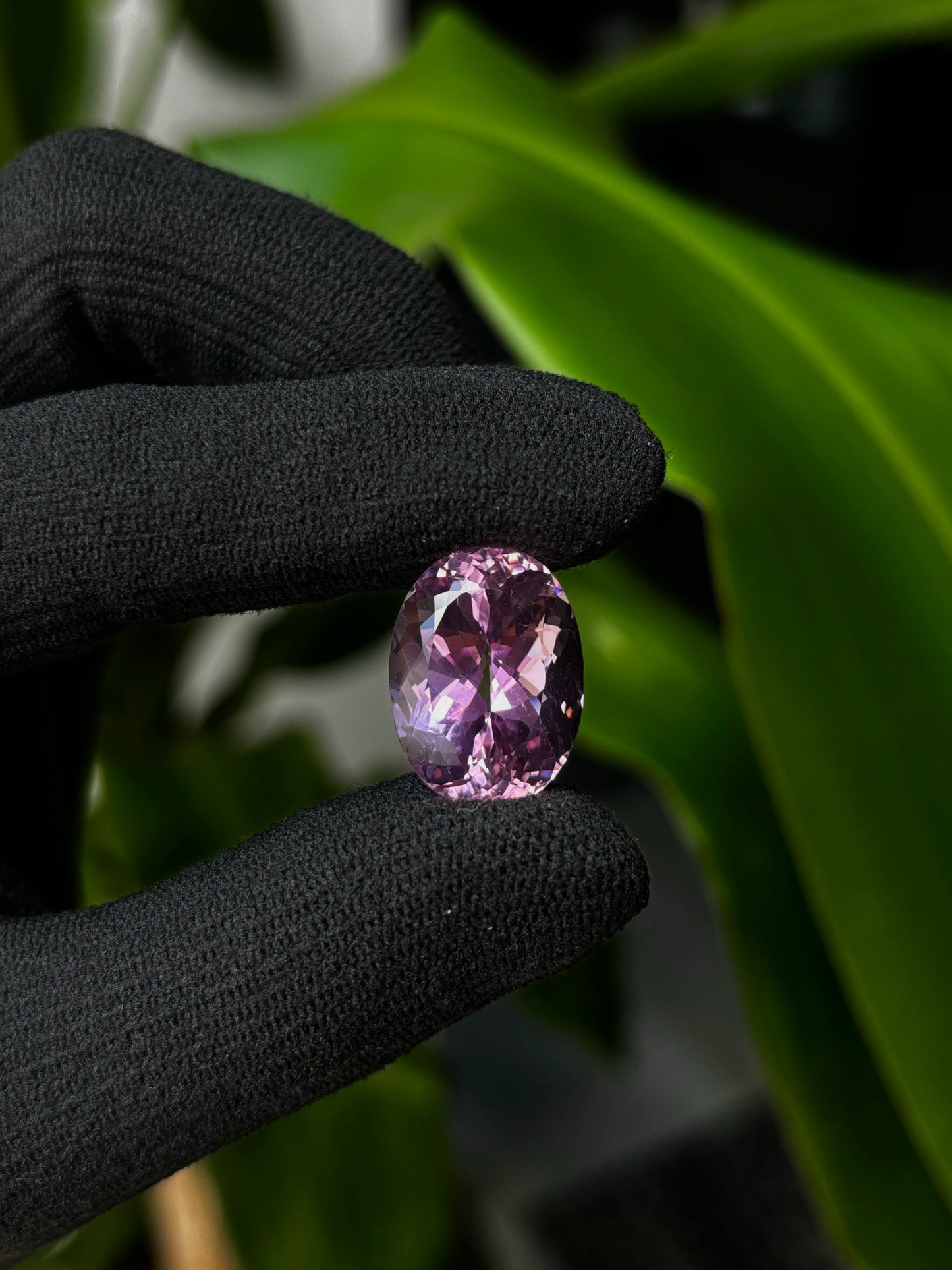 KUNZITA CORTE OVAL 21.01 CT