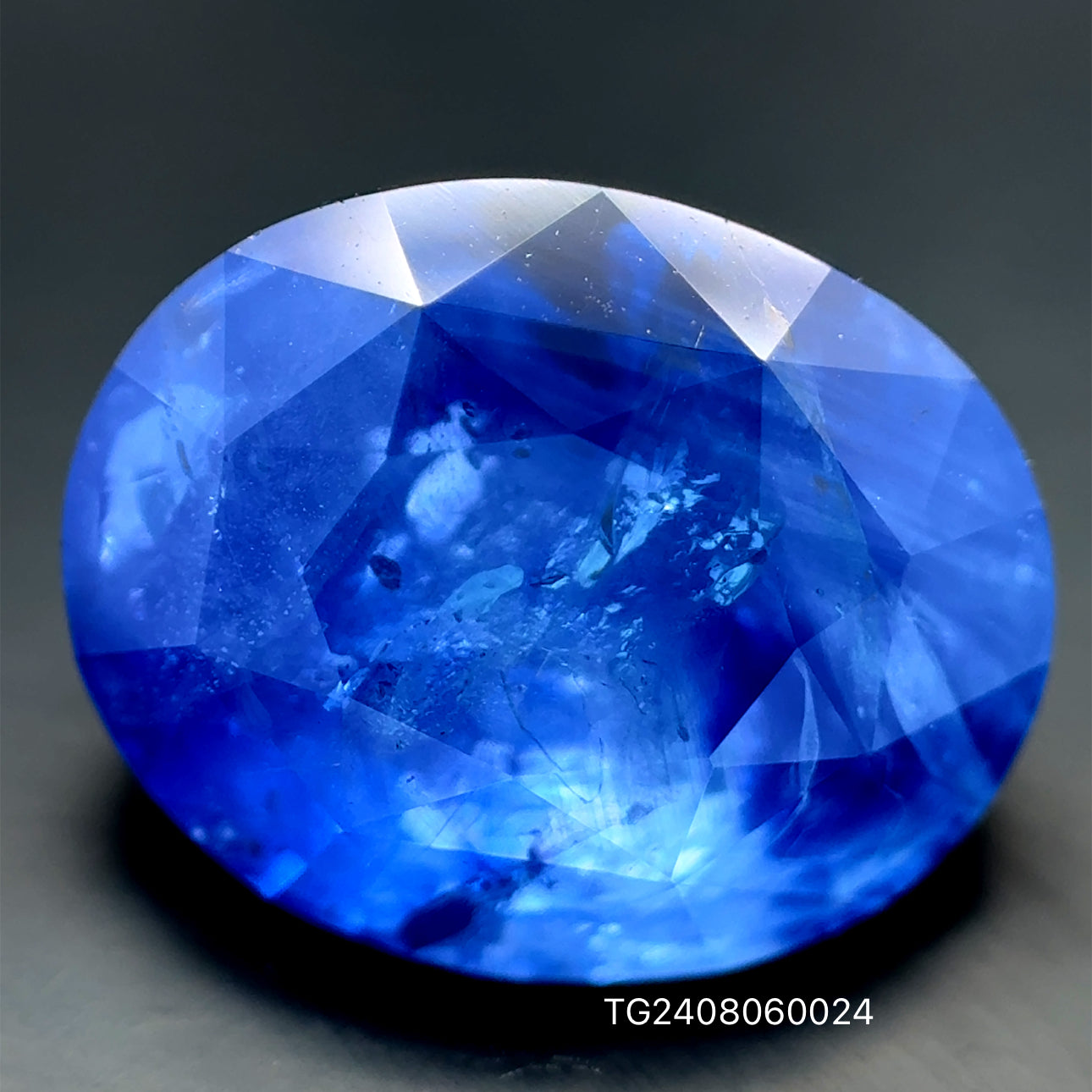 ZAFIRO CERTIFICADO IGA 7.97 CT