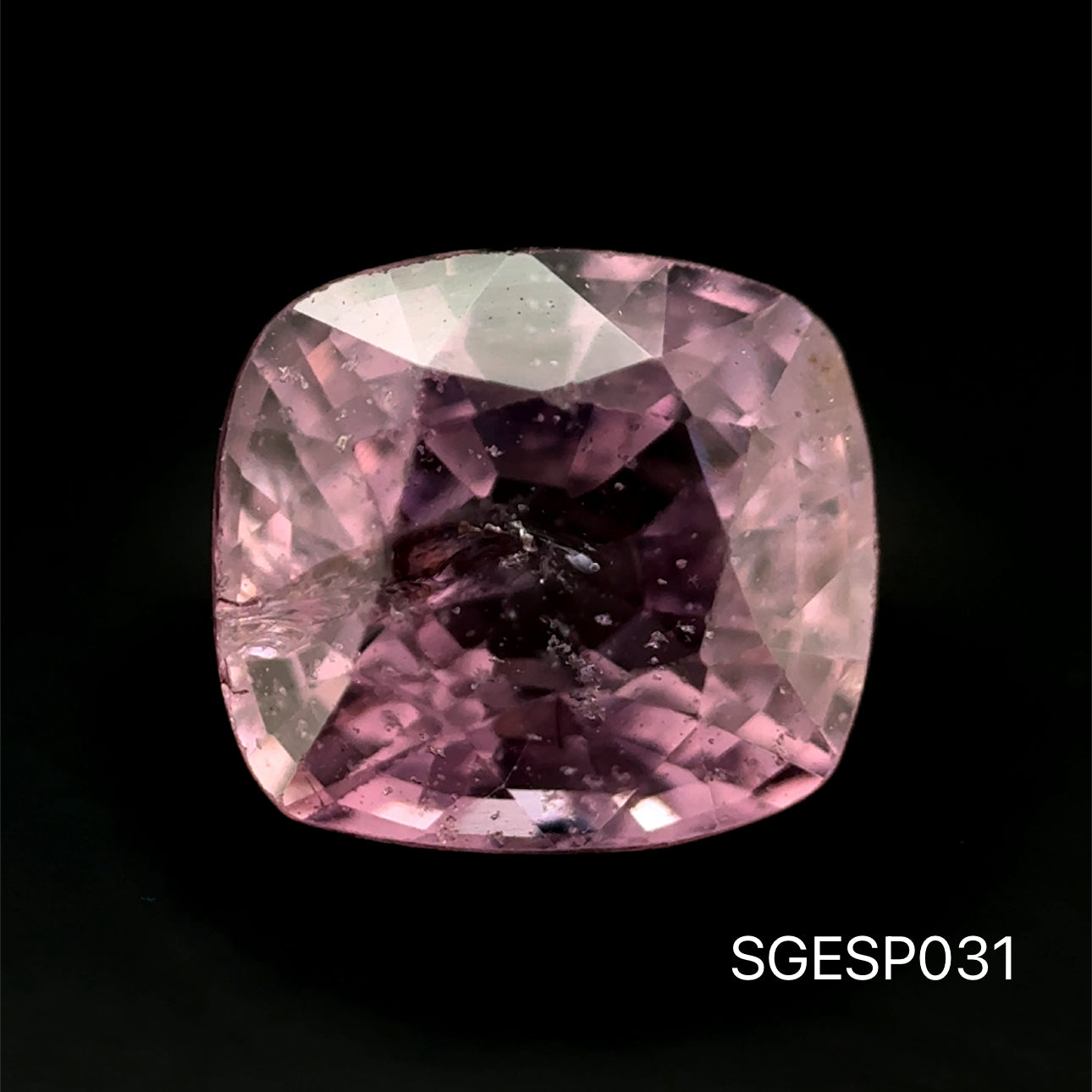 ESPINELA CORTE CUSHION 1.875 CT