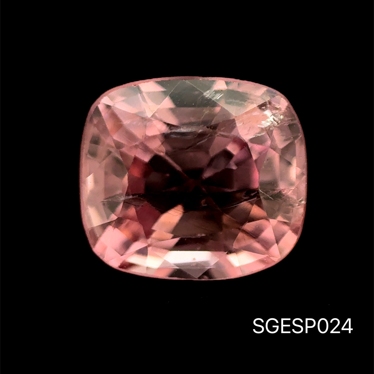 ESPINELA CORTE CUSHION 1.815 CT