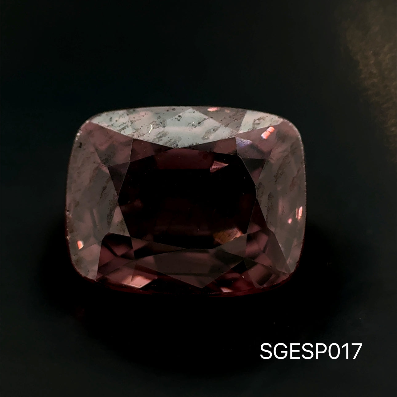 ESPINELA CORTE CUSHION 1.750 CT