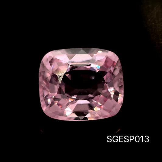 ESPINELA CORTE CUSHION 1.195 CT