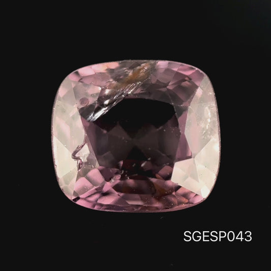 ESPINELA CORTE CUSHION 1.885 CT