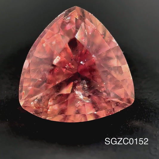 ZAFIRO CORTE TRILLON 1.42 CTS